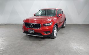 Volvo • XC40