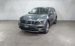 Volkswagen • Tiguan