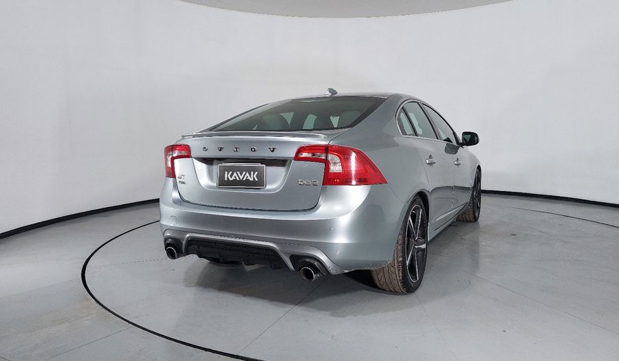 Volvo S60 3.0 T6 R-DESIGN AT 4WD Sedan 2014