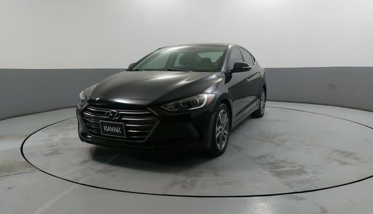 Hyundai • Elantra