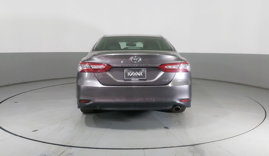 Toyota Camry 2.5 XLE NAVI AUTO Sedan 2020