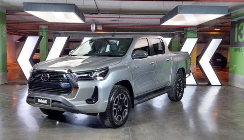 Toyota Hilux 2.8 CD SRX AT 4X2 Pickup 2021