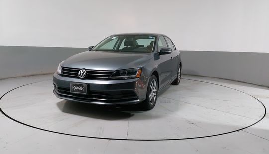 Volkswagen • Jetta