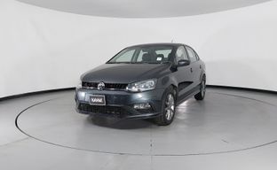 Volkswagen • Vento