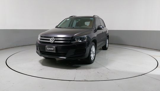 Volkswagen • Tiguan