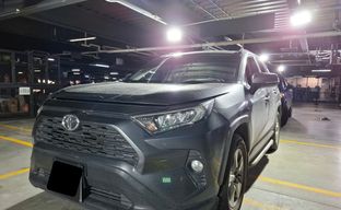 Toyota • RAV4