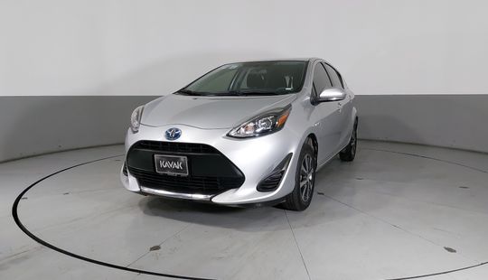 Toyota • Prius C