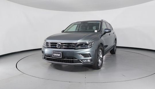 Volkswagen • Tiguan