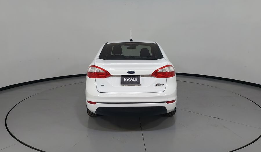 Ford Fiesta 1.6 SE MT Sedan 2015