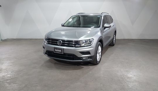 Volkswagen • Tiguan