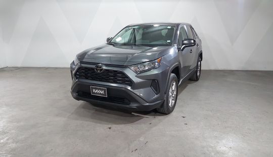 Toyota • RAV4