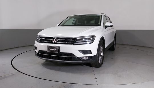 Volkswagen • Tiguan