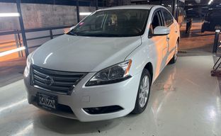 Nissan • Sentra