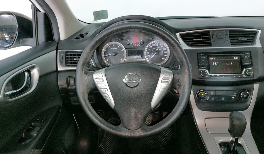 Nissan Sentra 1.8 ADVANCE CVT Sedan 2016