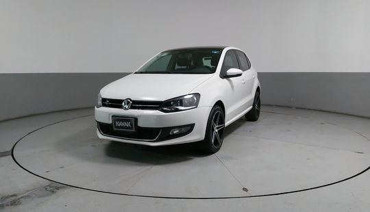 Volkswagen • Polo