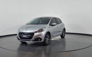 Peugeot • 208