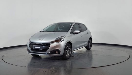 Peugeot • 208