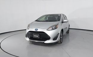 Toyota • Prius C