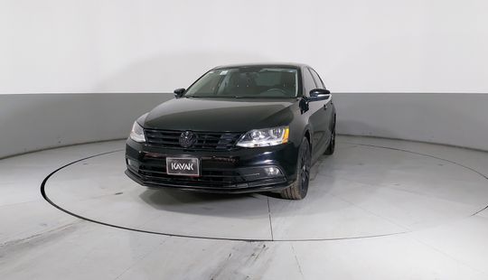 Volkswagen • Jetta