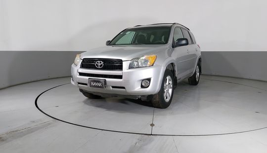 Toyota • RAV4