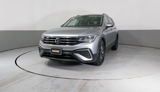 Volkswagen • Tiguan