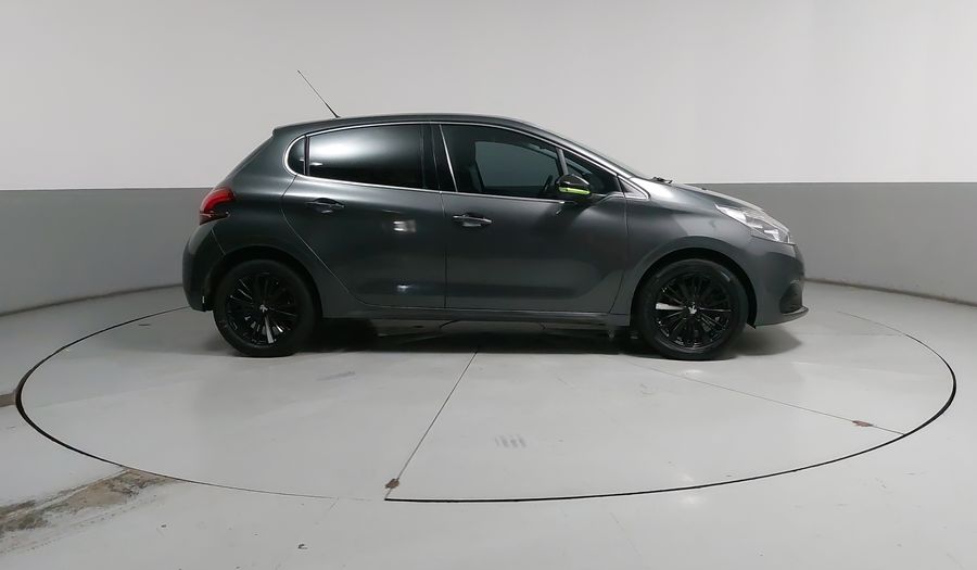 Peugeot 208 1.6 ALLURE PACK MT Hatchback 2017