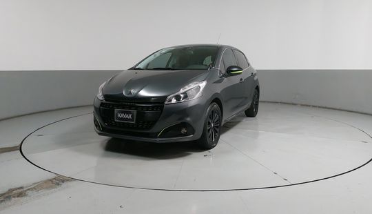 Peugeot • 208