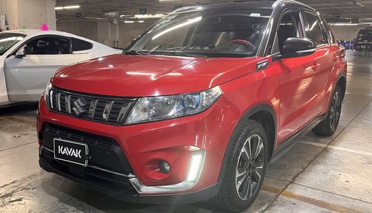 Suzuki • Vitara