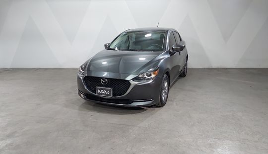 Mazda • Mazda 2