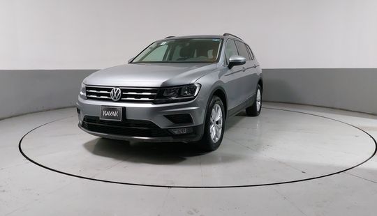 Volkswagen • Tiguan