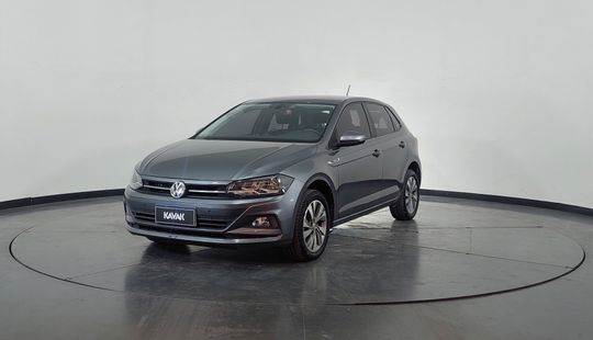 Volkswagen • Polo