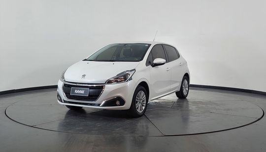 Peugeot 208 1.6 ALLURE MT-2018