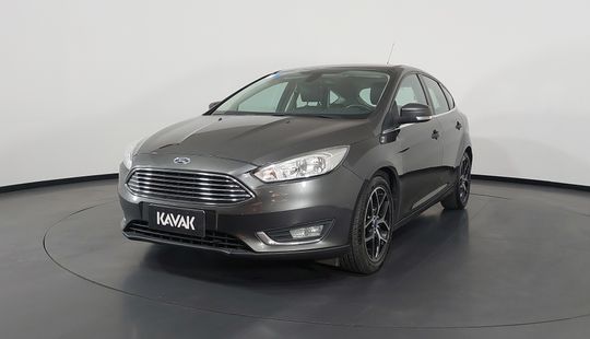 Ford Focus TITANIUM-2016