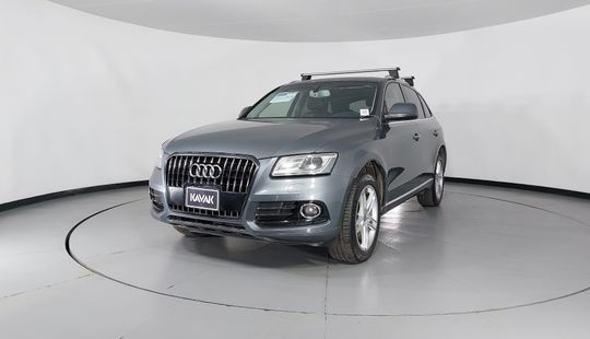 Audi • Q5