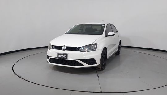 Volkswagen • Vento