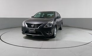 Nissan • Versa