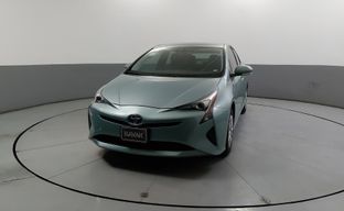 Toyota • Prius