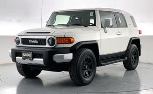 Toyota • FJ Cruiser