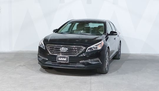 Hyundai • Sonata