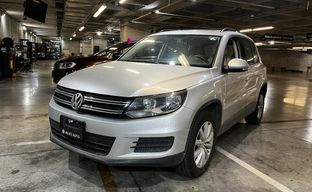 Volkswagen • Tiguan