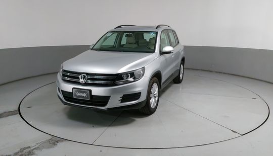 Volkswagen • Tiguan