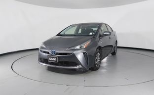 Toyota • Prius