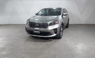 Kia • Sorento