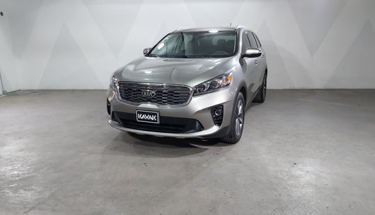 Kia • Sorento