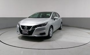 Nissan • Versa