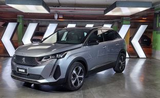 Peugeot • 3008