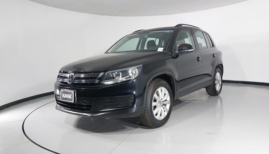 Volkswagen • Tiguan