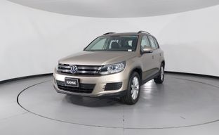 Volkswagen • Tiguan