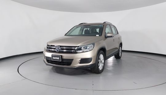 Volkswagen • Tiguan