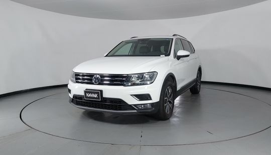 Volkswagen • Tiguan